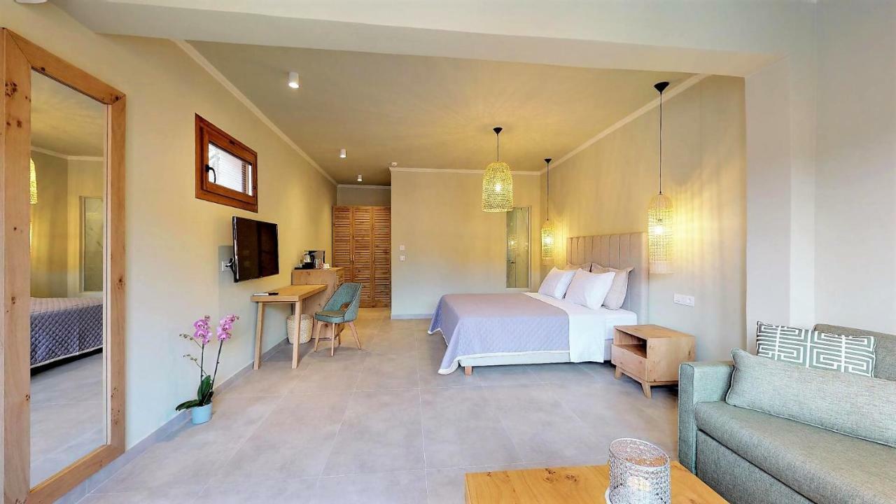 Parga Inn Suites *