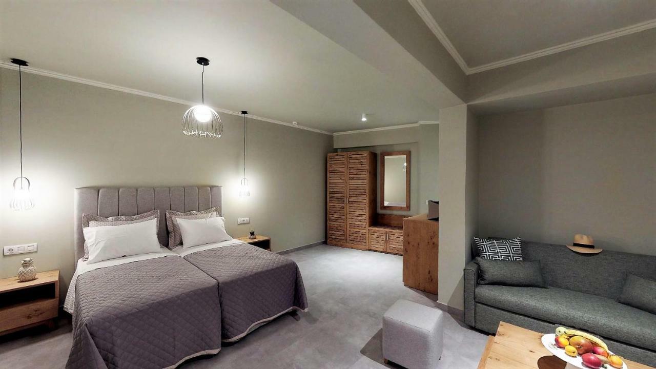 Parga Inn Suites *